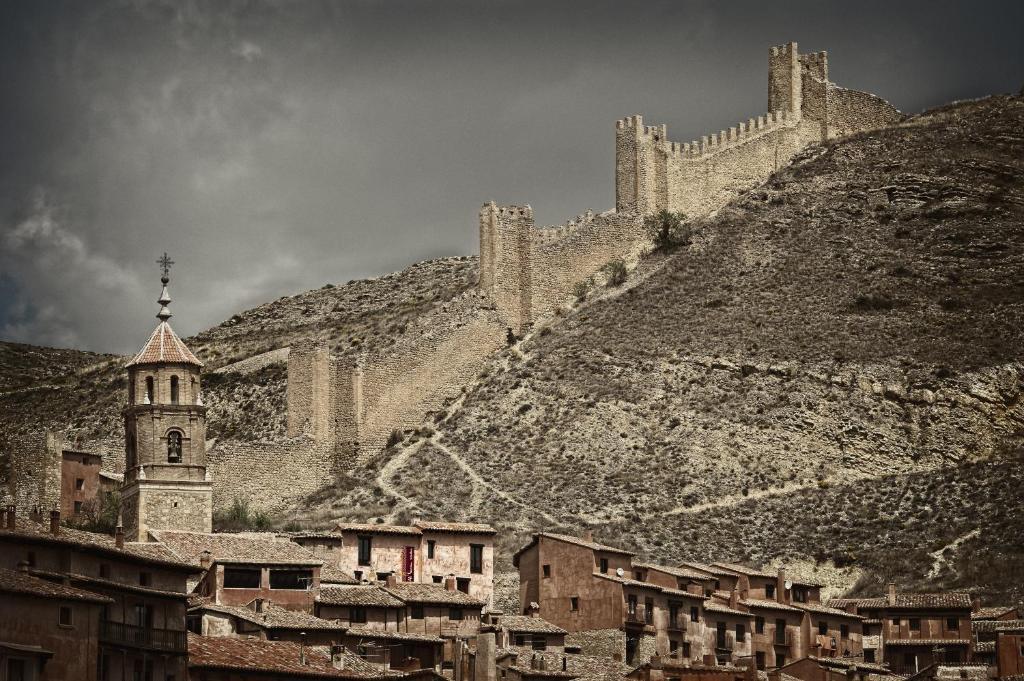 Hotel Albanuracin Albarracín Eksteriør billede